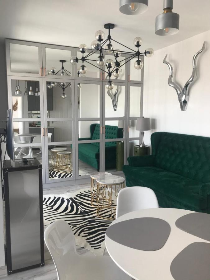 Luxury Wola Apartament Варшава Экстерьер фото