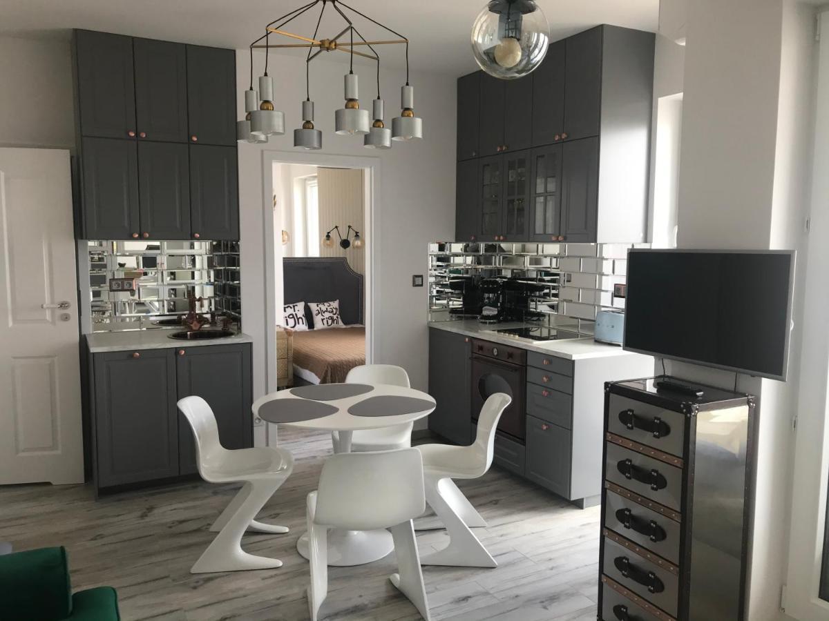 Luxury Wola Apartament Варшава Экстерьер фото